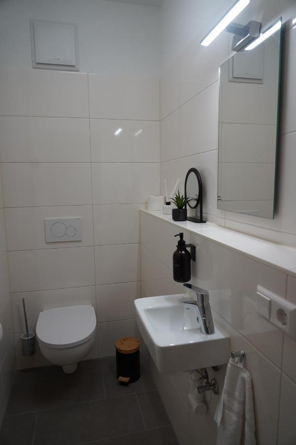 Design-Apartment I Direkt Im Zentrum I Boxspring I Nespresso I Terrasse Mit Garten I Parkplatz บาดโครซิงเงน ภายนอก รูปภาพ